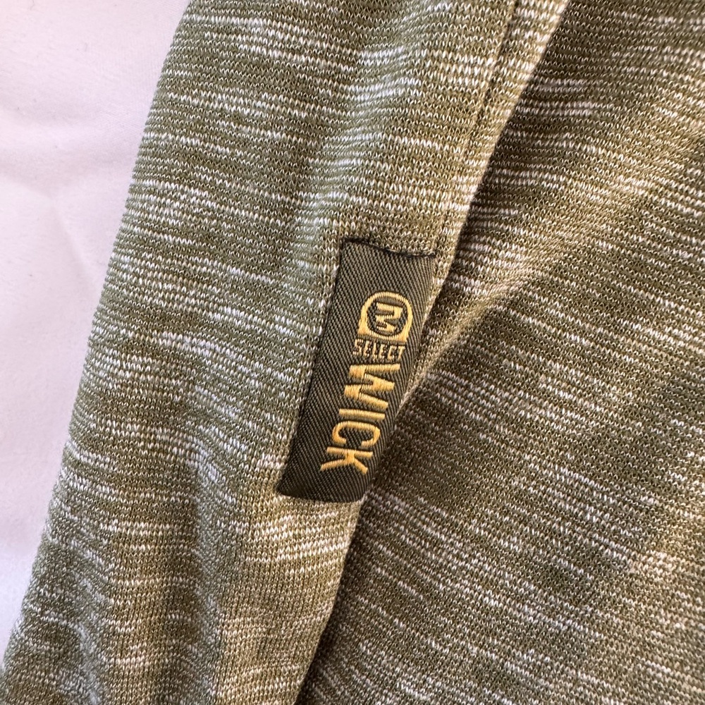 Merrell long sleeve - Picture 3 of 7